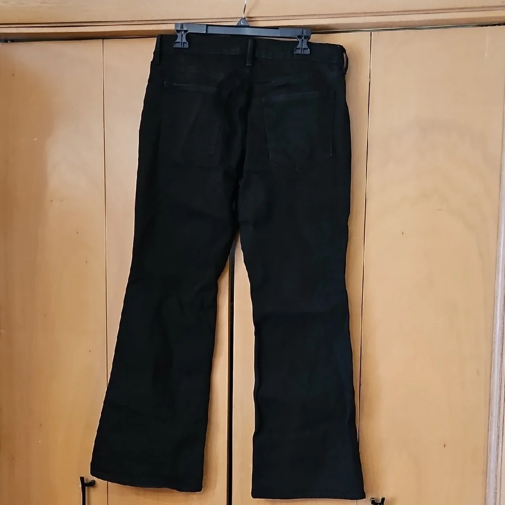 Old Navy Black High-Rise Wow Flare Jeans - Picture 3 of 7